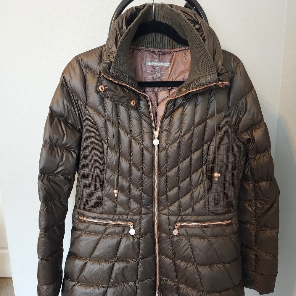 Bernardo Down Jacket, Large (runs like Medium), Olive Green